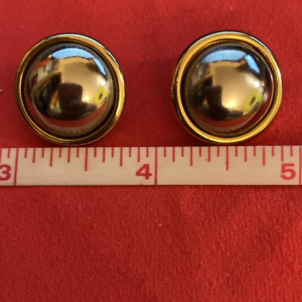 Button style silver and gold tone earrings - Picture 3 of 4